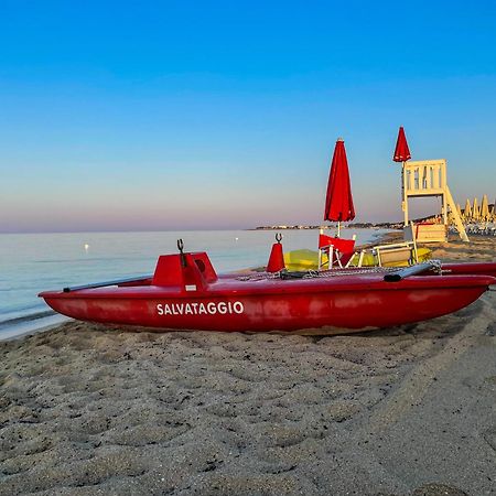 A 2 Passi Dal Mare Villa Porto Cesareo Exterior foto